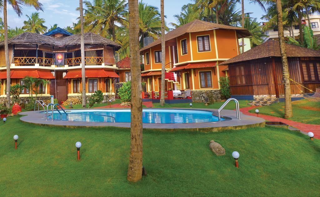 Krishnatheeram Ayur Holy Beach Resorts Varkala Bagian luar foto